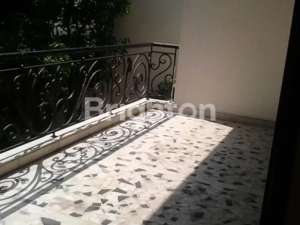 99. Murah Dijual Rumah Mewah 2 Lantai Luas di Kemang Timur, Jakarta Selatan Siap Huni Bebas Banjir , tersedia melalui melalui situs Olx