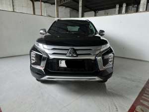 Jual bekas Antik km 12rban Mitsubishi Pajero Dakar 2.4 ATMatic2023 Hitam Mulus siap pakai,lokasi di Jawa Barat