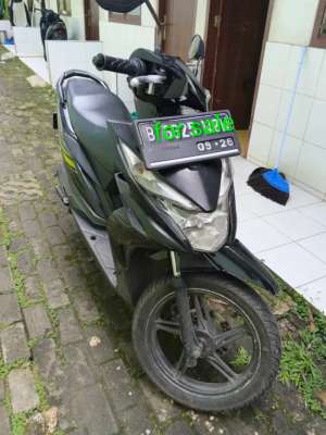 Jual bekas beat 2016 bisa barter jika cocok,lokasi di Pamulang