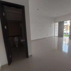 BISA KPR DIJUALRUMAH UKURAN 8X12.5 PIK2 3 KAMAR TIDUR , tersedia melalui melalui situs Olx