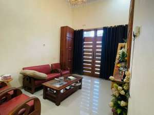 dalam perumahan APH seturan jl kledokan dijual rumah 3 lantai bisa untuk kantor homestay , tersedia melalui melalui situs Olx