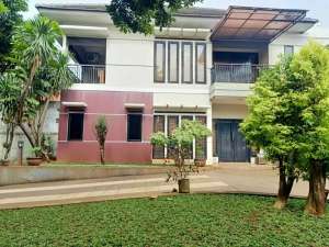 DIJUAL CEPAT HARGA DIBAWAH NJOP, RUMAH 2 LANTAI SIAP HUNI DI BINTARO , tersedia melalui melalui situs Olx