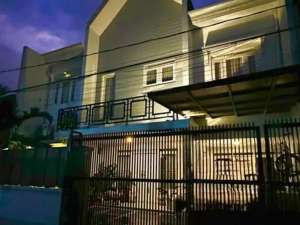 DIJUAL CEPAT RUMAH 2 LANTAI MODERN MINIMALIS TURANGGA LENGKONG BANDUNG , tersedia melalui melalui situs Olx