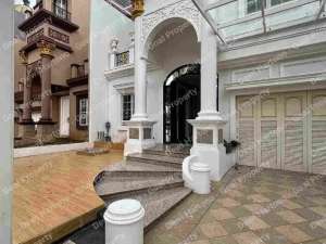 Dijual dan Disewakan Rumah Mewah di Cluster Bellano Gading Serpong , tersedia melalui melalui situs Olx