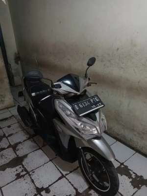 Jual bekas dijual honda vario kzr 2012,lokasi di Ciputat Timur