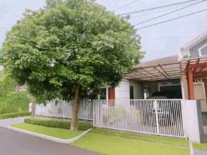 Dijual Murah RumahKolam Renang Di Komplek Soekarno Hatta , tersedia melalui melalui situs Olx