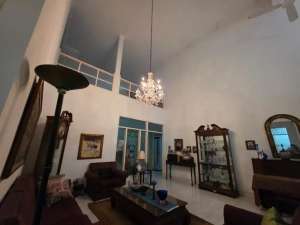 Dijual Rumah 2 Lantai dalam Komplek Bebas Banjir Jatiwaringin Pondok Gede Bekasi , tersedia melalui melalui situs Olx