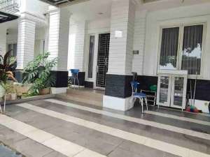 DIJUAL RUMAH 2 LANTAI MODERN CLASSIC GRAND WISATA BEKASI , tersedia melalui melalui situs Olx
