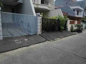 Dijual rumah 2.5 lantai, shm Grawisa jelambar , tersedia melalui melalui situs Olx