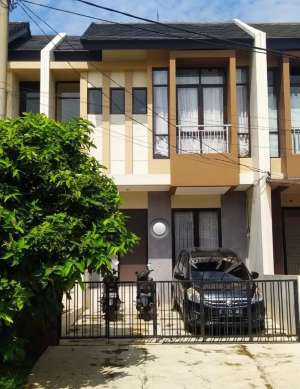 Dijual Rumah 2Lantai Di Cendana Residence Pamulang lokasi di Cendana Residence Pamulang, tersedia melalui melalui situs Olx