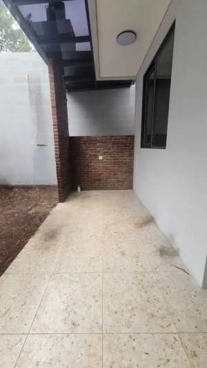 Dijual Rumah2LT Siap Huni SetiaBudi Regency Bandung , tersedia melalui melalui situs Olx
