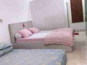 Dijual Rumah 3 Lantai , tersedia melalui melalui situs Olx