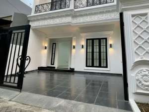 Dijual Rumah American Classic Brand New di sunter , tersedia melalui melalui situs Olx