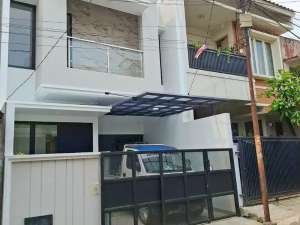 Dijual Rumah Baru 2 Lantai Mampang Prapatan, Dekat Senayan Park Nego , tersedia melalui melalui situs Olx