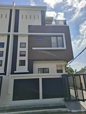 Dijual rumah baru hook 3 lt timur selatan citra garden 1 , tersedia melalui melalui situs Olx