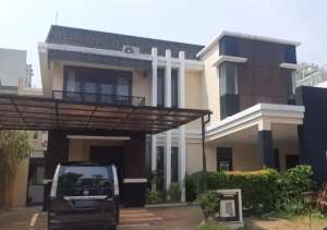 Dijual Rumah Cantik di The Green BSD dengan Swimming Pool , tersedia melalui melalui situs Olx