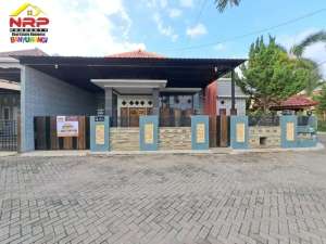 Dijual Rumah Cantik Hook Full Furniture di Perum. Gardenia Estate Bwi , tersedia melalui melalui situs Olx