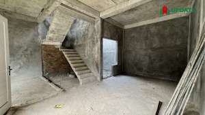 DIJUAL RUMAH DI KOMPLEK GIVENCY ONE TYPE VALENTINO MEDAN , tersedia melalui melalui situs Olx