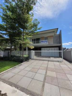 Dijual Rumah Luar Cluster Boulevard Royal Residence Baru Gress , tersedia melalui melalui situs Olx