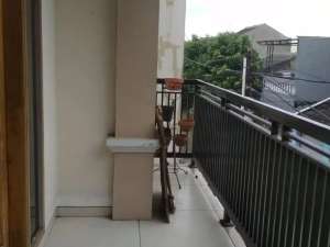 DIjual Rumah Mewah 2 Lantai Strategis di Mampang Kita Depok , tersedia melalui melalui situs Olx