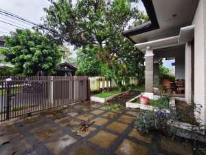 DIJUAL Rumah MEWAH Dengan Desain Klasik Modern Siap Hunidi Turangga dkt ke BuahbatuTSM Bandung , tersedia melalui melalui situs Olx