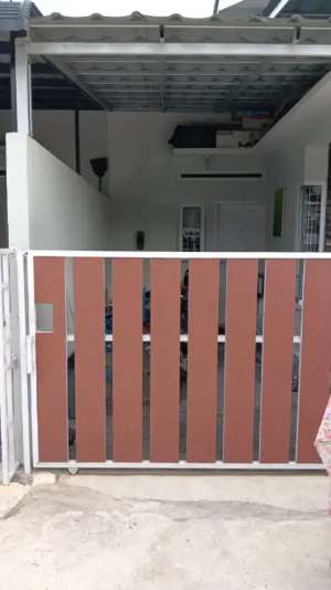 DIJUAL RUMAH MINIMALIS BEBAS BANJIR lokasi di Jl surya haji, tersedia melalui melalui situs Olx