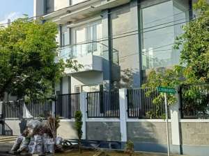 Dijual Rumah Pulomas Brand New Uku 12X16 Hook Strategis Jl Cukup Lebar Hrg Menarik , tersedia melalui melalui situs Olx