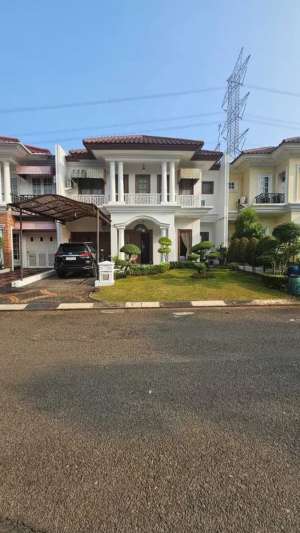 Dijual Rumah SHM di Legenda Wisata Cibubur , tersedia melalui melalui situs Olx