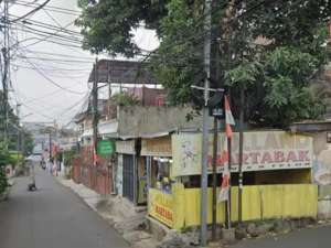 DIJUAL RUMAH TUA HITUNG TANAH DEKAT MRT BLOK A COCOK KOSAN ATAU USAHA LAUNDRY JL.KARYA UTAMA, GANDARIA UTARA KEBAYORAN BARU JAKARTA SELATAN , tersedia melalui melalui situs Olx