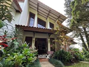 Dijual Villa Artistik Full Furnish di Songgoriti Batu Malang , tersedia melalui melalui situs Olx