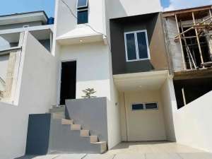 FA013 JUAL RUMAH CILANGKAP JAKARTA TIMUR , tersedia melalui melalui situs Olx