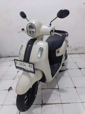 Jual bekas fazio istimewa 2025 putih,lokasi di Ngaliyan