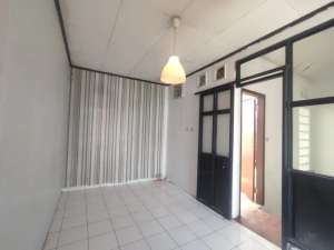 FOR SALE , Rumah MURAH di Antapani Sekitar Randusari Sayap Pratista Antapani Kota Bandung .Lokasi Strategis , Dekat berbagai fasilitas umum , tersedia melalui melalui situs Olx