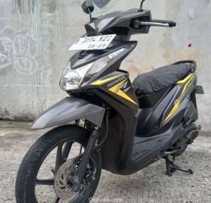Jual bekas honda beat fi 2014 Mesin halus,lokasi di Bekasi