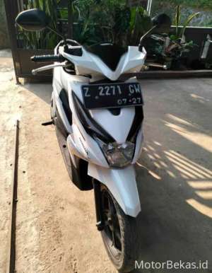 Jual bekas Honda Beat tahun 2017 warna putih body mulus,lokasi di Tasikmalaya