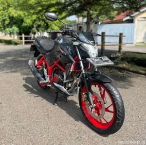Jual bekas Honda CBR 150R sangat terawat,lokasi di Bandung