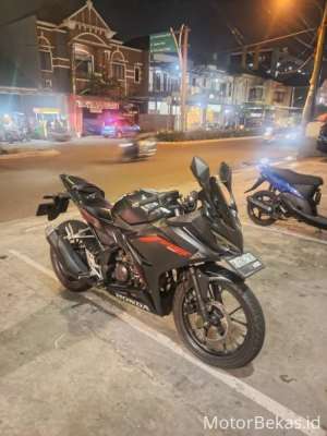 Jual bekas HONDA CBR150R TAHUN 2020,lokasi di Jakarta Timur