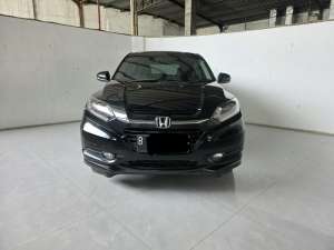 Jual bekas Honda HRV Prestige 1.8 ATMatic2016 Hitam km 75rban Plat genap jakarta selatan,lokasi di Jawa Barat