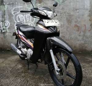 Jual bekas honda kharisma 125 2003 Mesin halus,lokasi di Bekasi