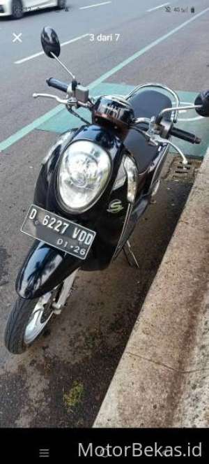 Jual bekas Honda scoopy 2016 sangat terawat,lokasi di Bandung