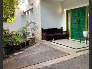 HUNIAN MEWAHKOLAM RENANG PRIBADI DI GALAXY , tersedia melalui melalui situs Olx