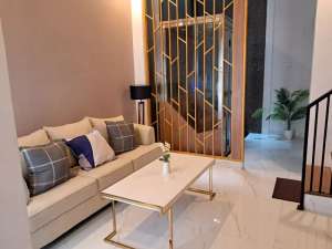 JALAN 2 MOBIL Rumah Jl. Raya Pejaten, Pasar Minggu Jaksel, Jakarta Selatan Jual Dijual , tersedia melalui melalui situs Olx