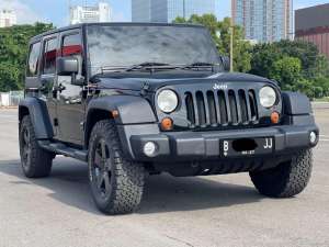 Jual bekas Jeep Wrangler Rubicon 4-Door 2011 Hitam,lokasi di Jakarta DKI