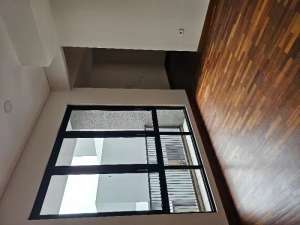 jual cepat Rumah villa ada kolam renangEmerald cove Gading serpong , tersedia melalui melalui situs Olx