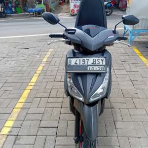 Jual bekas jual motor vario aknes tahun 2018,lokasi di Ciputat Timur
