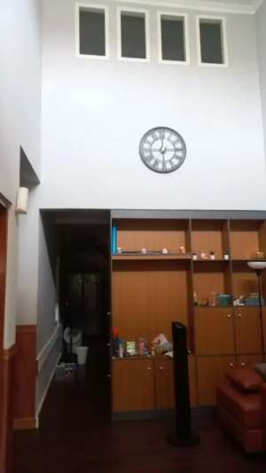 JUAL MURAH RUMAH FURNISHED DI KARAWACI , tersedia melalui melalui situs Olx