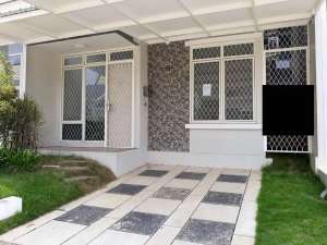 Jual Rugi Dibawah 1 Miliar Rumah 2Lt Terrace Hill Sentul, Full Furnis lokasi di Cluster Terrace Hill Sentul City, tersedia melalui melalui situs Olx