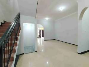 Jual Rumah 2 ltNgagel Wasana , tersedia melalui melalui situs Olx