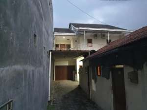 Jual rumah tengah kota kudus lokasi di Jl ganesa raya rt 1 rw 6 purwosari sekaran kudus, tersedia melalui melalui situs Olx