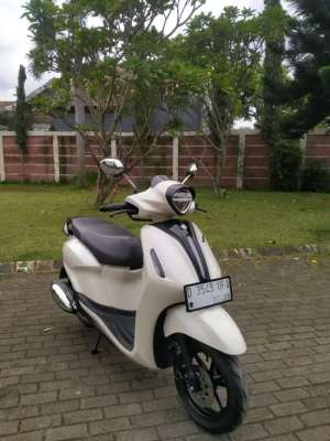 Jual bekas jual yamaha grand fillano hybrid tahun 2023,lokasi di Buahbatu (Margacinta)